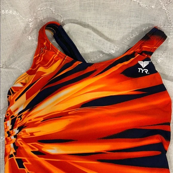 TYR one piece swimsuit - Picture 2 of 8